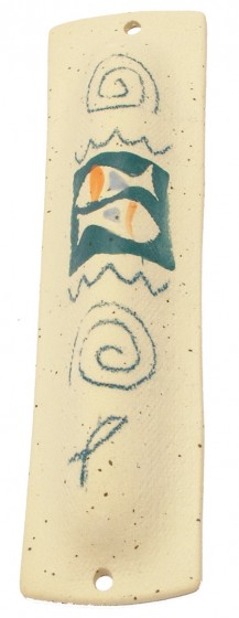 Mezuzá de Cerâmica Branca com Peixe Azul e Laranja e Espirais